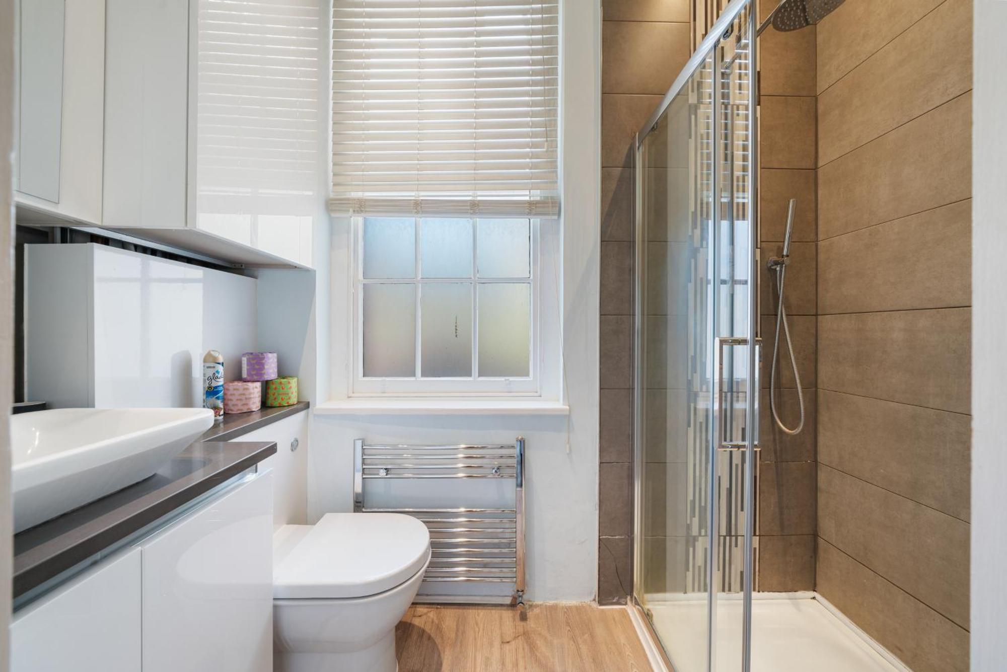 Superb One Bedroom In Soho Apartament